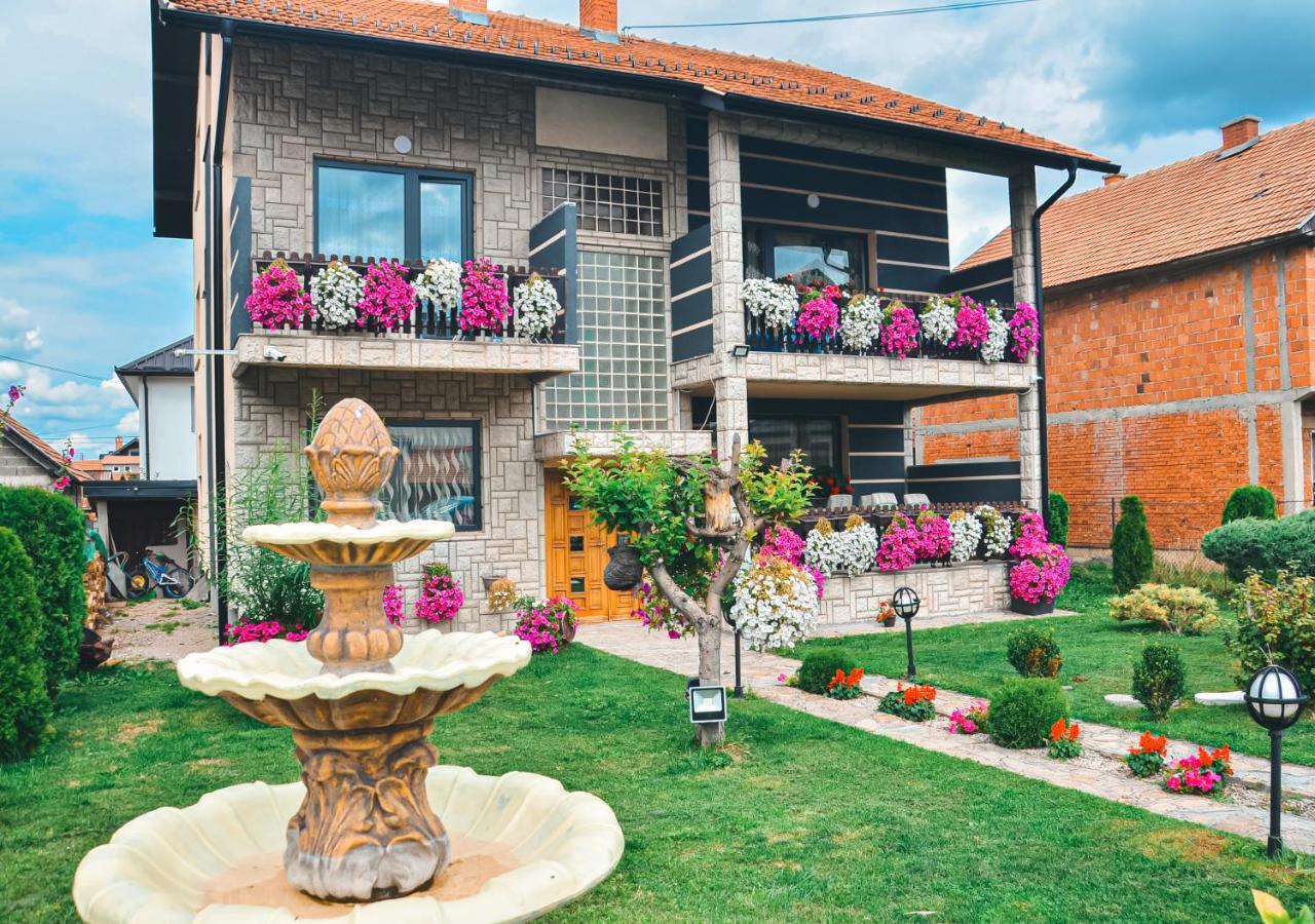 Vila Petunija Сйеница Екстериор снимка